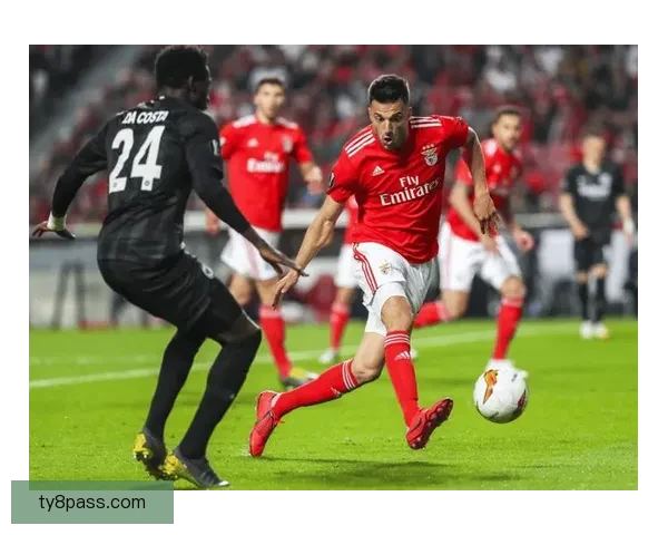 欧冠巅峰对决全场集锦豪门碰撞精彩进球瞬间回顾经典战术博弈赛季高光时刻